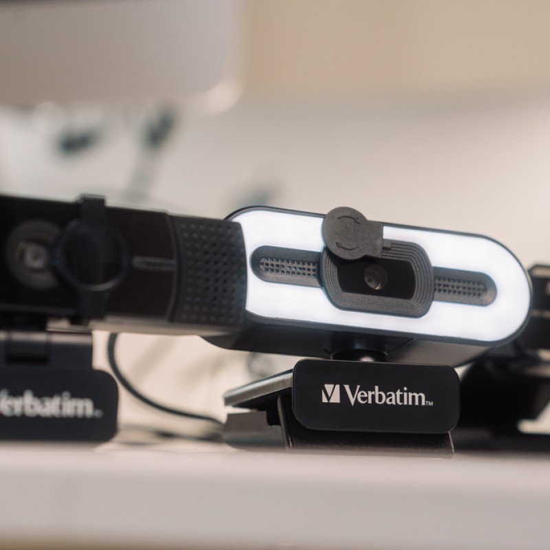 Verbatim Webcam Full HD Autofocus with Microphone & Light AWC-02