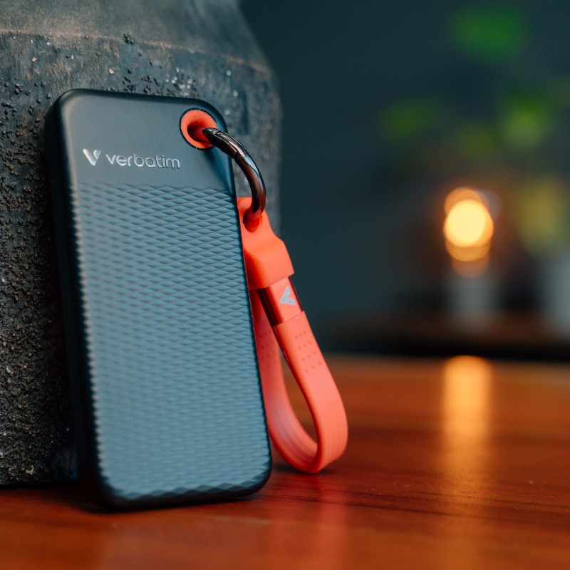 Verbatim SSD Portable Pocket Keyring 3.2 Gen2 1TB Black/Red